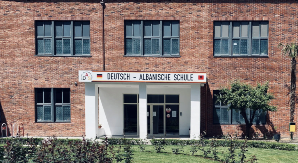 Scuola tedesco-albanese