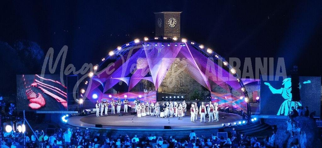 Gjirokaster folkefestival vinter- og sommerfestival