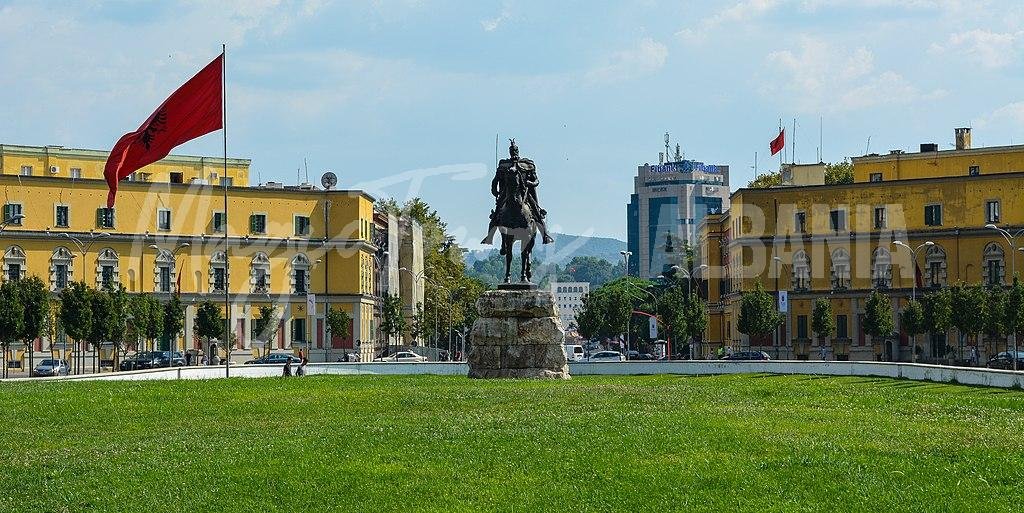 Tirana albania per i turisti