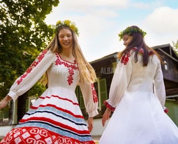 Traditional albanian clothing